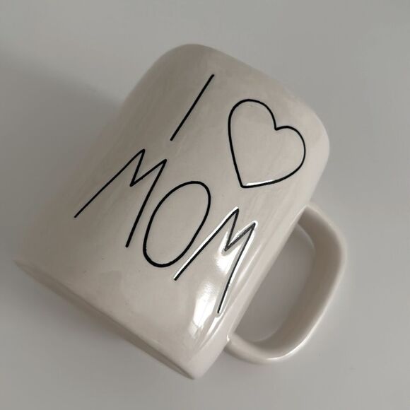 Rae Dunn White Ceramic I ♡ Mom Mug NWOT - Picture 2 of 5